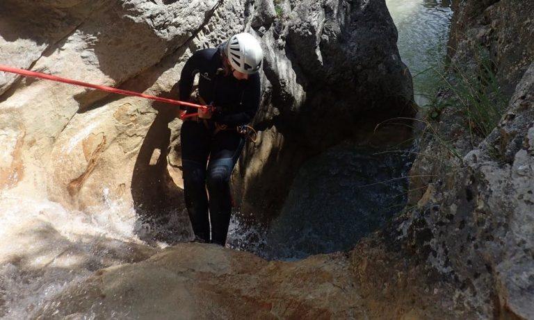 Delphine - Canyoning Sud de la France- Bulle D'Eau Dace