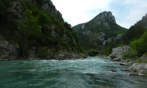 hydrospeed-gorges-du-verdon-bulle-d-eau-dace